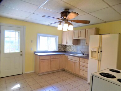 3336 Olyphant Ave, Scranton, PA 18509 - photo 4