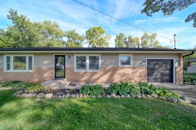 392 Richard St, Spring Arbor, MI 49283 - photo 2