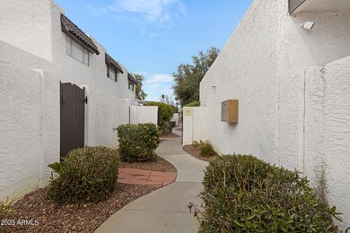 2401 N 70th St Unit V-1