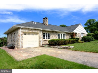 1940 Olive St, Reading, PA 19604 - photo 2