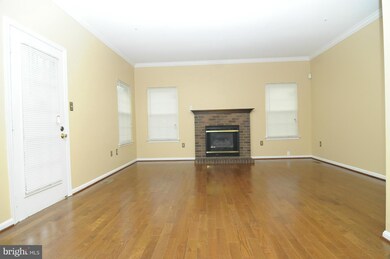 10103 Gaylewinds Ct, Bowie, MD 20721 - photo 3