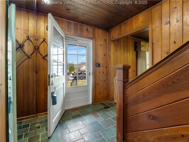 1216 W 12th St, Nitro, WV 25143 - photo 3