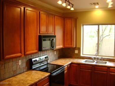 GREAT KITCHEN