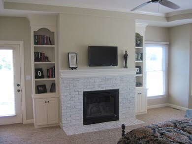CUSTOM BUILT IN BOOKCASES