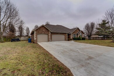 702 W Osage-3