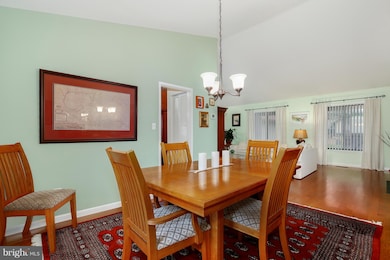 9517 Aspenwood Ct, Montgomery Village, MD 20886 - photo 7