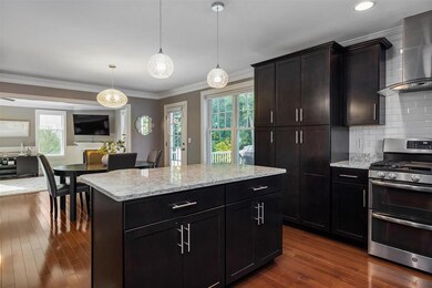 37 Chisholm Farm Dr, Stratham, NH 03885 - photo 5