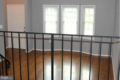 6042 Selwood Place, Springfield, VA 22152 - photo 4