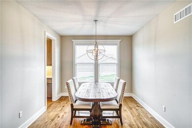 8828 Sunray Dr, Shawnee, KS 66227 - photo 6