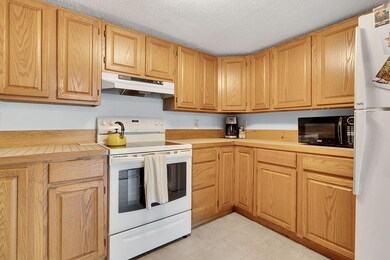 29-web-or-mls-12LakeCamp-24