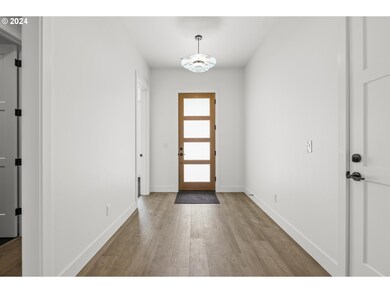 17015 NE 82nd St, Vancouver, WA 98682 - photo 4