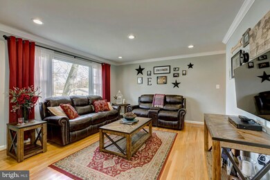 7505 Billsam Ct, Lorton, VA 22079 - photo 4