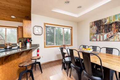 17660 Rogue Ln, Sunriver, OR 97707 - photo 6