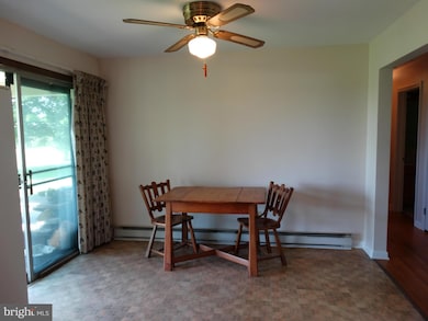 386 Wayburn St, Greencastle, PA 17225 - photo 7