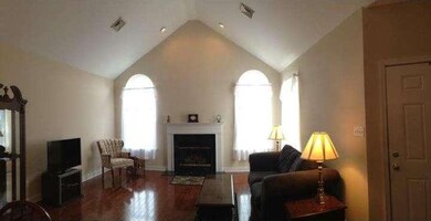 2012 Rose Dr, Pennsburg, PA 18073 - photo 2