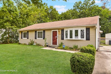 602 Marie Dr, Browns Mills, NJ 08015 - photo 3