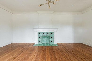 826 NE 18th St, Oklahoma City, OK 73105 - photo 3