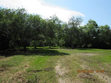 17501 Debbie Dr, Pearland, TX 77584 - photo 5