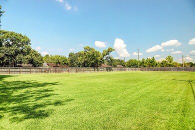 0 Alabonson unit 58805327, Houston, TX 77088 - photo 5