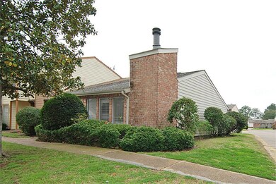 7832 Green Lawn Dr unit 7832, Houston, TX 77088 - photo 2