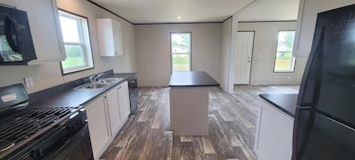 5556 W Lake Rd, Hart, MI 49420 - photo 4