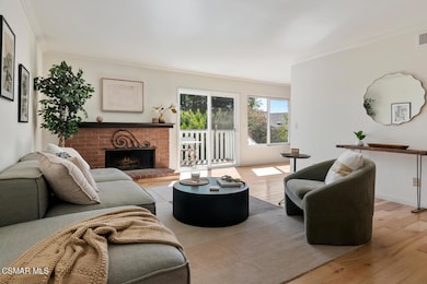 978 Bower Living Room 2