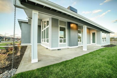 708 NW Rimrock Dr, Redmond, OR 97756 - photo 3