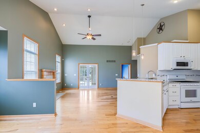 6971_Orchard_Meadow_Ct_03