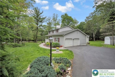 536 Mcilhaney Rd, Stroudsburg, PA 18360 - photo 2