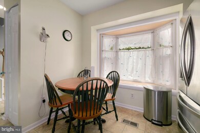 11621 Summer Oak Dr, Germantown, MD 20874 - photo 7