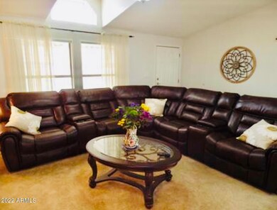 LIVINGROOM