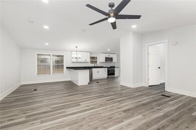 1635 Anderson Ridge Rd, Simpsonville, SC 29681 - photo 4