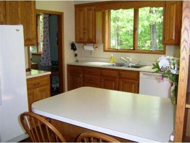 5 Waldingfield Rd, Georgetown, MA 01833 - photo 7