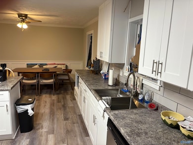 50 Lakeshore Dr, Laceys Spring, AL 35754 - photo 7