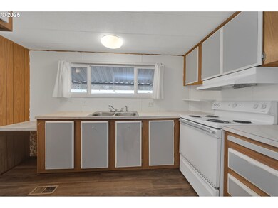 1475 Green Acres Rd unit 52, Eugene, OR 97408 - photo 6