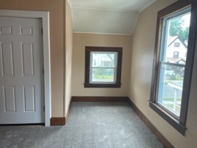 18 Vassar St unit 2, Springfield, MA 01109 - photo 6