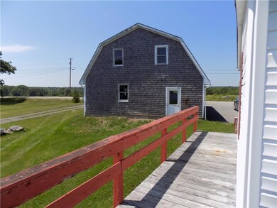 Side view of barn