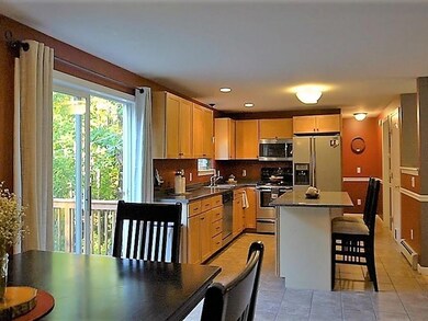 Another view of the dining...