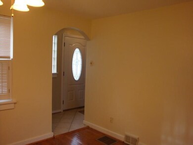 DINING RM W/WOOD SHUTTERS * HARDWOOD FLOOR