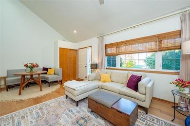 555 SE Laurel St unit 2, Waukee, IA 50263 - photo 3