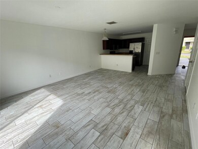765 Cresting Oak Cir unit 127, Orlando, FL 32824 - photo 5