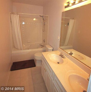 25280 Lake Shore Square unit 200, Chantilly, VA 20152 - photo 7