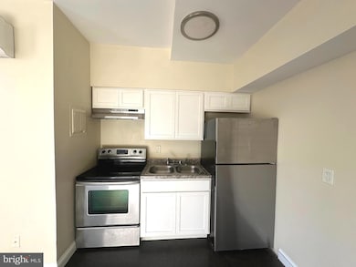 64 W Antietam St unit . 2, Hagerstown, MD 21740 - photo 7