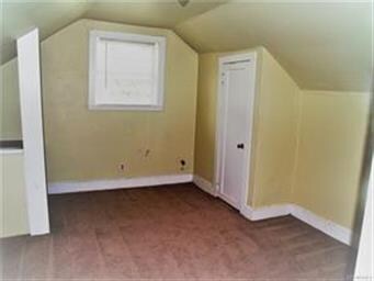 Upstairs guest room 1
