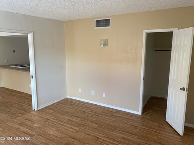 Bedroom 1, view 2