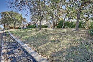 409 W Redbud Dr, Hurst, TX 76053 - photo 5