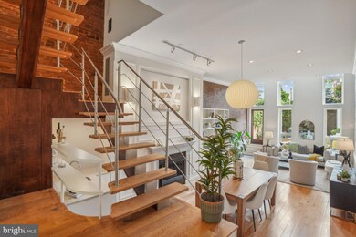 637 4th St NE, Washington, DC 20002 - photo 2