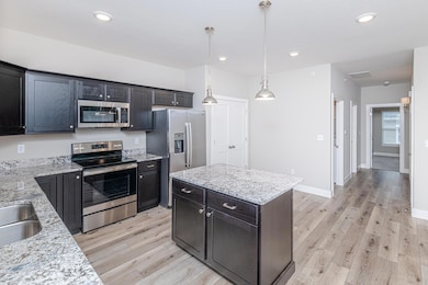 Hunters Landing Unit 202 (15)