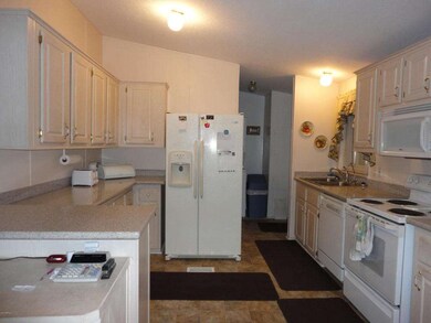 Kitchen has quartz counters