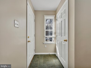 4009 Bradford Cir, Mount Joy, PA 17552 - photo 4